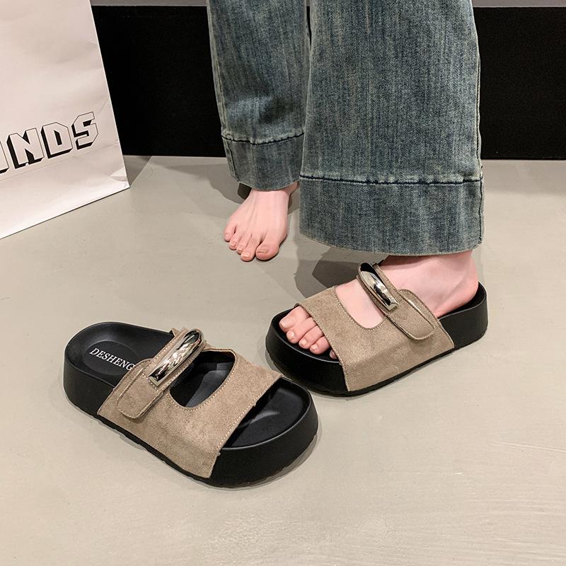 Retro thick-soled bag head half slippers women s outer wear 2025 new spring versatile one pedal 35 чёрный
Retro thick-soled bag head half slippers women s outer wear 2025 new spring versatile one pedal 35 чёрный