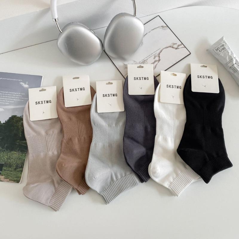 Men s New Spring and Summer Products Are Breathable Pure Cotton Sweat Absorbing Sports Waist Socks 1 pair темно-сірий
Men s New Spring and Summer Products Are Breathable Pure Cotton Sweat Absorbing Sports Waist Socks 1 pair темно-сірий