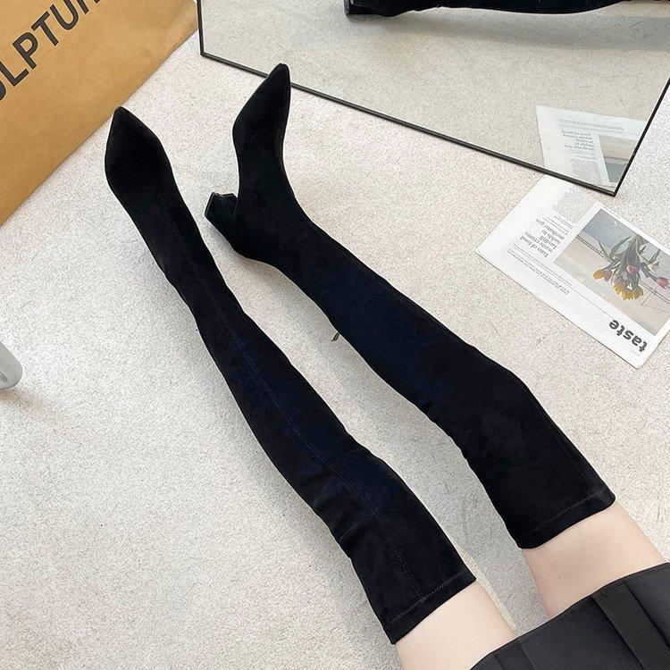 Ботфорты 2025 осень и зима новая мода универсальные с острым носком на толстом каблуке высокие эластичные сапоги-чулки маленькие длинные сапоги 39 чёрный
Ботфорты 2025 осень и зима новая мода универсальные с острым носком на толстом каблуке высокие эластичные сапоги-чулки маленькие длинные сапоги 39 чёрный