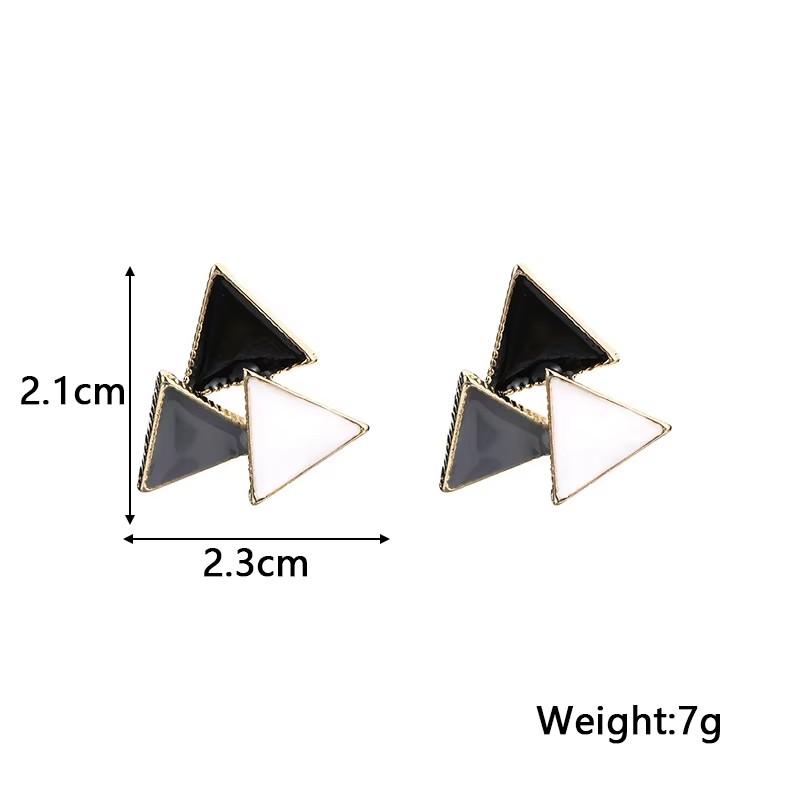 New Chic Triangle Dangle Earrings for Women Hollow Geometric Statement Wraped Twisted Hanging Earrings Party Ear Decoration
New Chic Triangle Dangle Earrings for Women Hollow Geometric Statement Wraped Twisted Hanging Earrings Party Ear Decoration