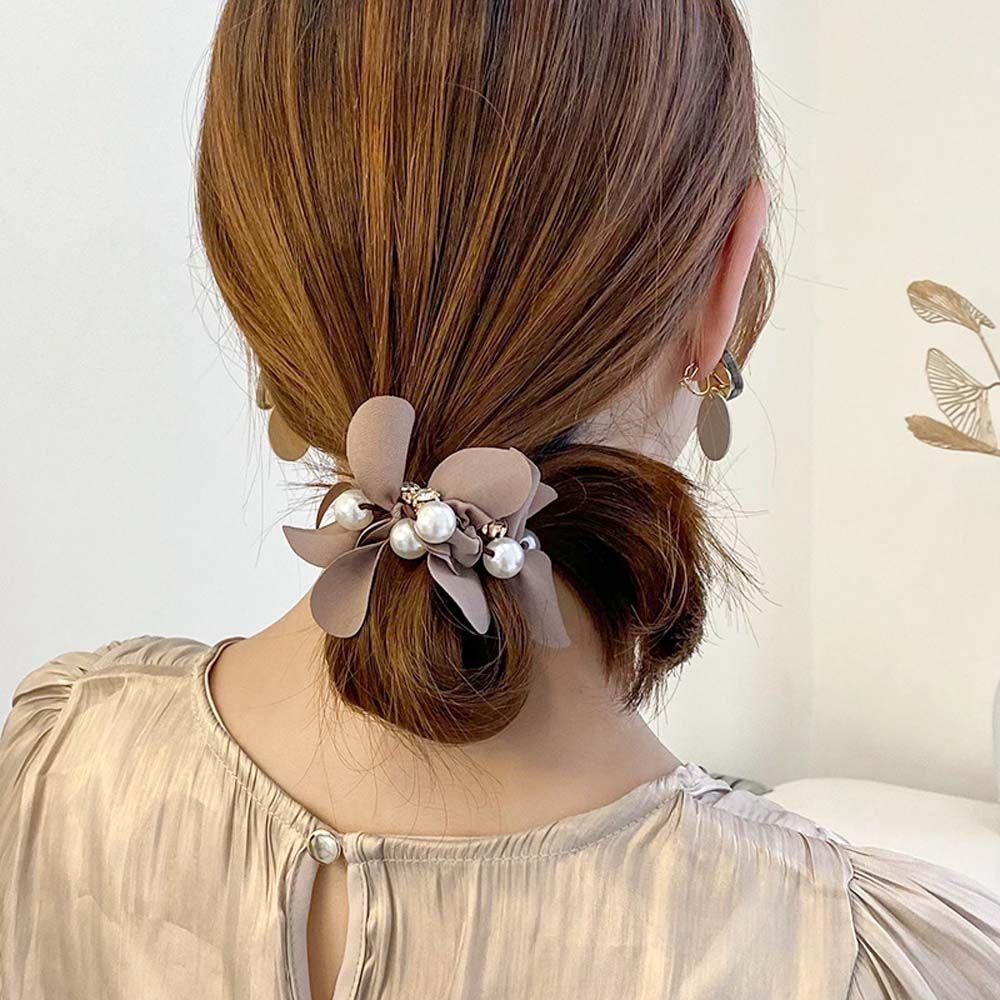 Rhinestones Pearl Cloth Hair Ring Female Hair Accessories Korean Style Scrunchies Flower Hair Rope хаки
Rhinestones Pearl Cloth Hair Ring Female Hair Accessories Korean Style Scrunchies Flower Hair Rope хаки
