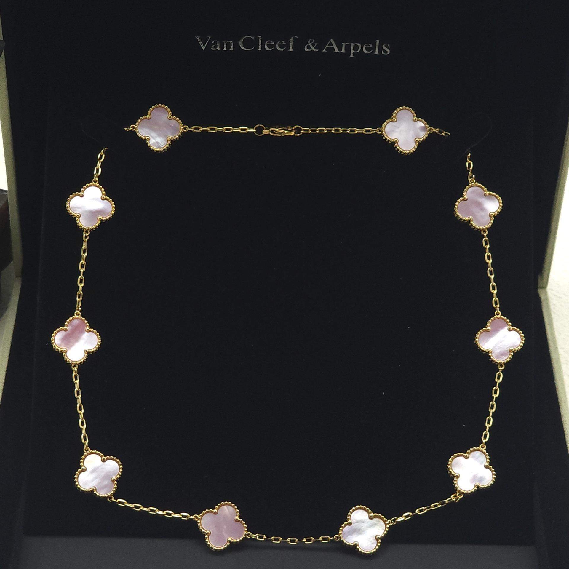 Титановая сталь не теряет цвет Натуральная ракушка Четырехлистный клевер Цепочка с десятью цветками Двусторонняя цепочка на ключицу с четырехлистным клевером quality goods
Титановая сталь не теряет цвет Натуральная ракушка Четырехлистный клевер Цепочка с десятью цветками Двусторонняя цепочка на ключицу с четырехлистным клевером quality goods