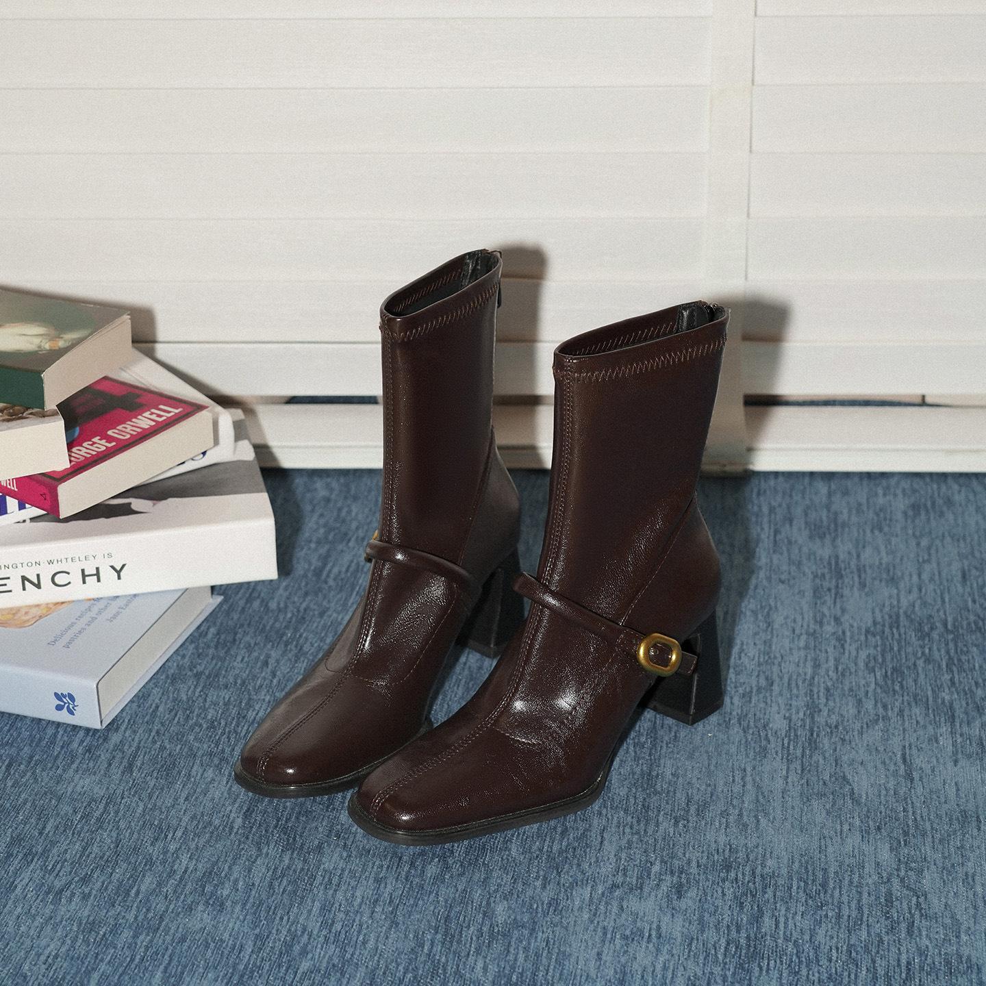 Sheepskin version~ retro square head belt buckle thick heel medium tube thin boots temperament versatile tall tube thin women s fashion boots 40
Sheepskin version~ retro square head belt buckle thick heel medium tube thin boots temperament versatile tall tube thin women s fashion boots 40