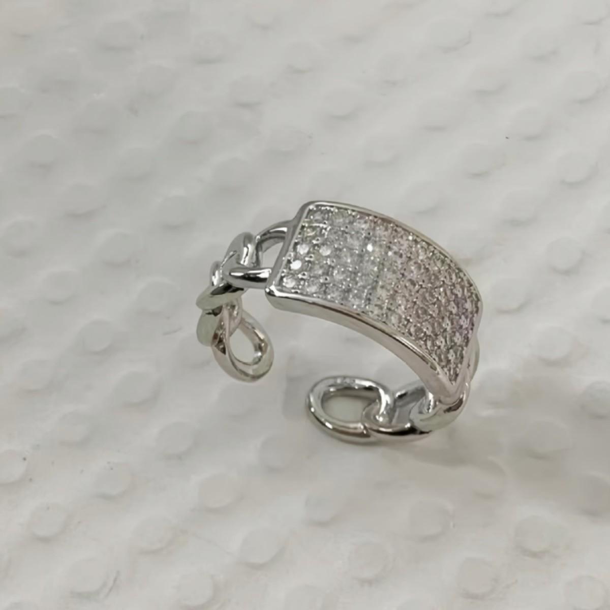 Exquisite Women s Zircon Diamond Ring: High-End European & American Fashion, Versatile Temperament, Inlaid Finger Ring платиновый
Exquisite Women s Zircon Diamond Ring: High-End European & American Fashion, Versatile Temperament, Inlaid Finger Ring платиновый