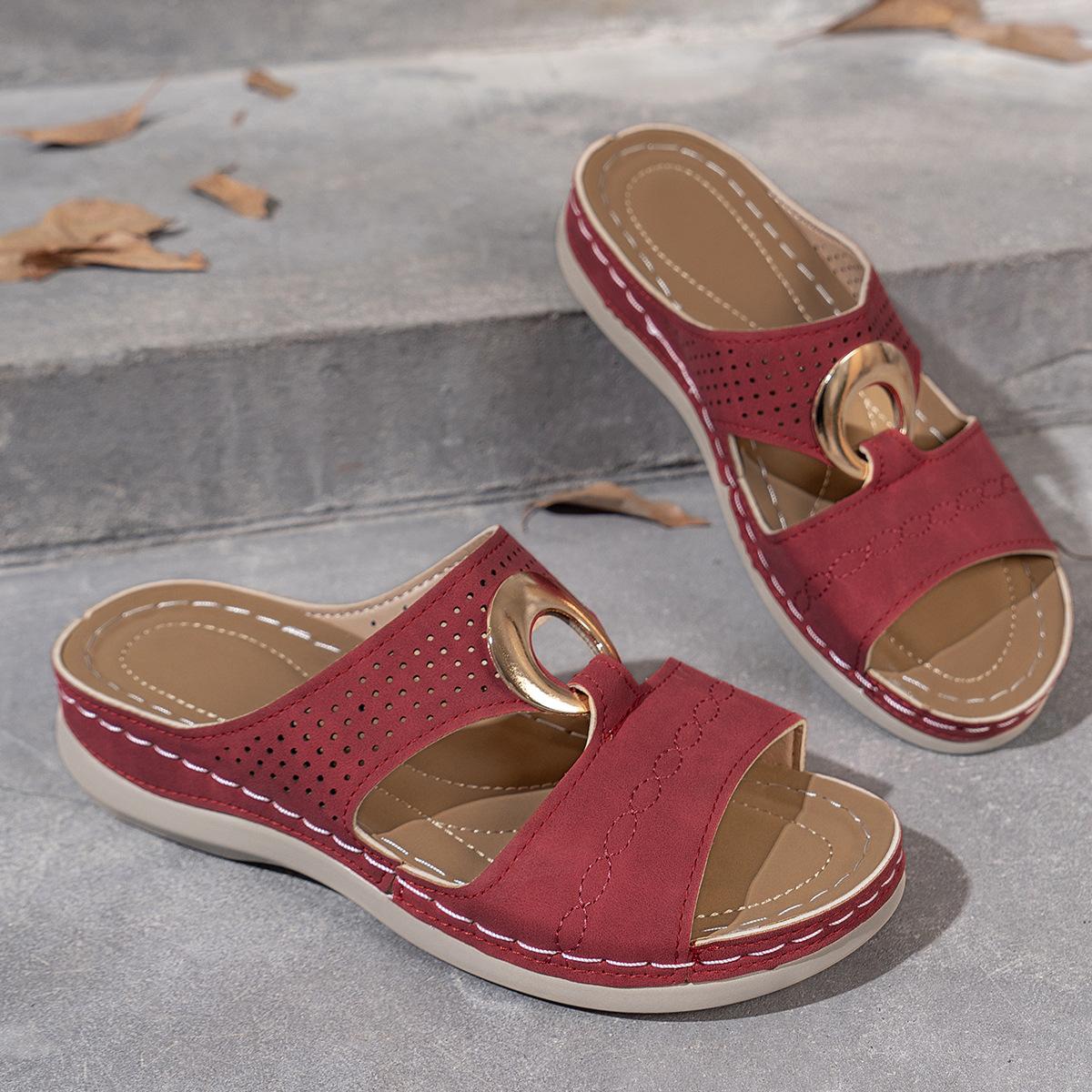 European and American style large size solid color 2024 summer new round head fashion casual one-word women s platform slippers 36
European and American style large size solid color 2024 summer new round head fashion casual one-word women s platform slippers 36