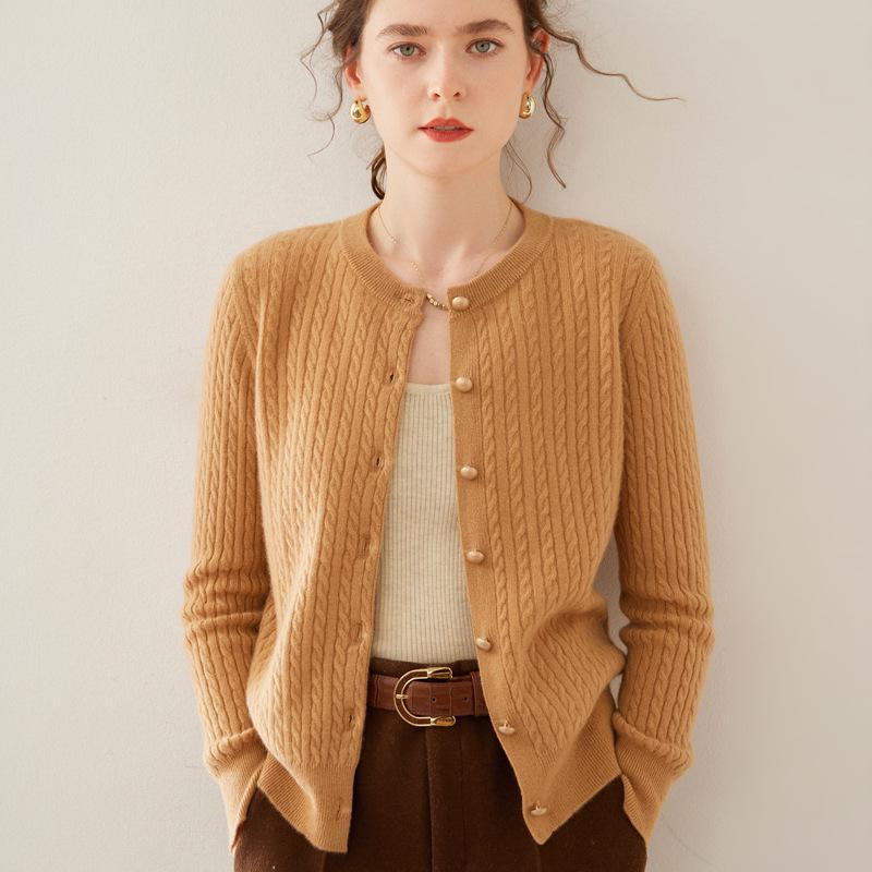 Women s Cashmere Cable Knit Crew Neck Cardigan - Long Sleeve Wool Sweater for Autumn and Winter Extra Large
Women s Cashmere Cable Knit Crew Neck Cardigan - Long Sleeve Wool Sweater for Autumn and Winter Extra Large