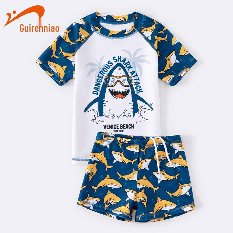Guirenniao Boys Split Short-Sleeved Swimsuit with Sunscreen for Middle and Big Kids - Summer and Hot Spring Swimwear Size 8 (Height 95-110cm)
Guirenniao Boys Split Short-Sleeved Swimsuit with Sunscreen for Middle and Big Kids - Summer and Hot Spring Swimwear Size 8 (Height 95-110cm)