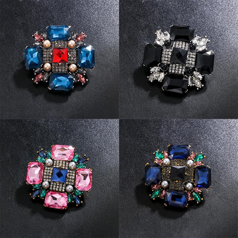 Vintage Rhinestone Cross Brooches For Women Luxury Crystal High Quality Badges Scarf Clip Suit Clothing Accessories Pin For Lady
Vintage Rhinestone Cross Brooches For Women Luxury Crystal High Quality Badges Scarf Clip Suit Clothing Accessories Pin For Lady