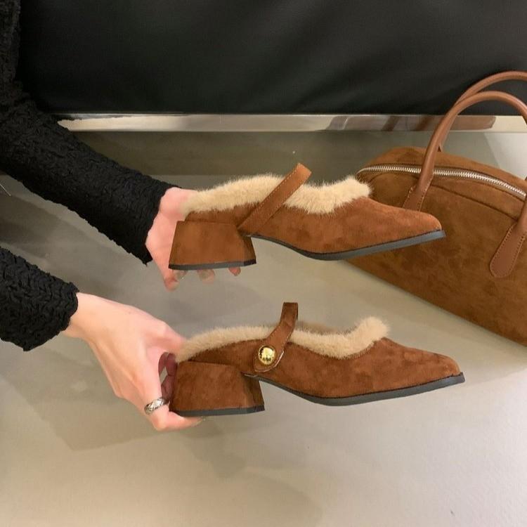 Туфли-полусапожки на толстом каблуке, женские, новые осенне-зимние 2024 года, в стиле французского ретро, с квадратным носком, леопардовым принтом, плюшевые, Мэри Джейн, пушистые 35 коричневый
Туфли-полусапожки на толстом каблуке, женские, новые осенне-зимние 2024 года, в стиле французского ретро, с квадратным носком, леопардовым принтом, плюшевые, Мэри Джейн, пушистые 35 коричневый