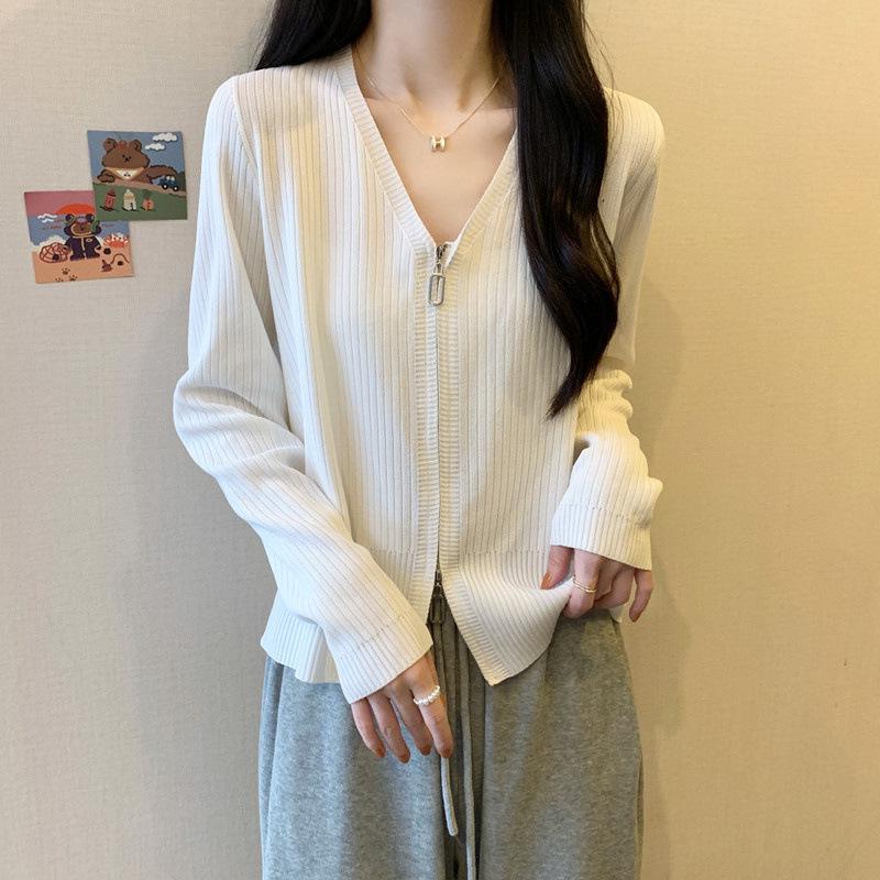 Women s Plus Size Spring Slimming Loose Knit Cardigan L
Women s Plus Size Spring Slimming Loose Knit Cardigan L