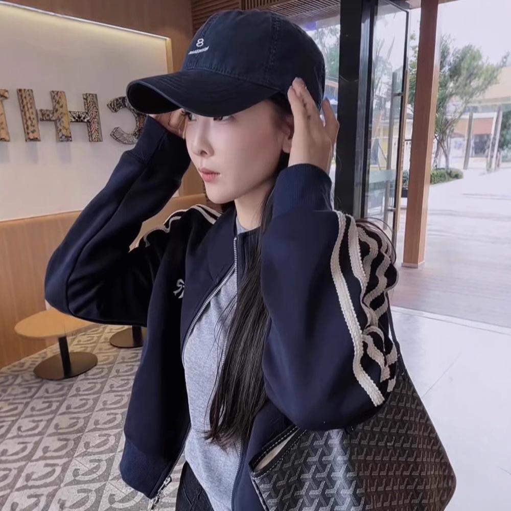 2025 Women s Petite Short Baseball Jacket - Casual Spring Fashion Sweatshirt Outerwear Medium
2025 Women s Petite Short Baseball Jacket - Casual Spring Fashion Sweatshirt Outerwear Medium