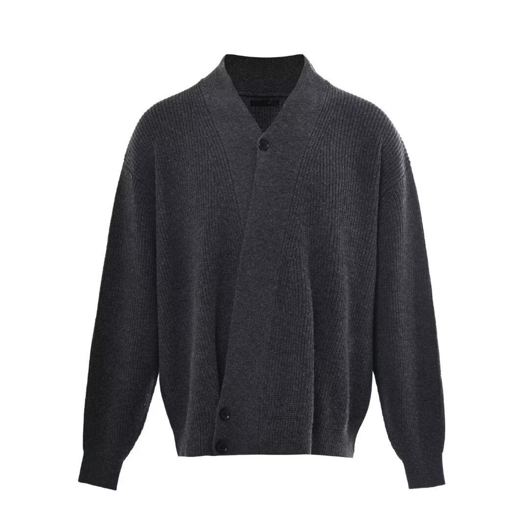 Harajuku Men s V-Neck Knitted Cardigan - Casual, Loose, Trendy Sweater Top Large темно-сірий
Harajuku Men s V-Neck Knitted Cardigan - Casual, Loose, Trendy Sweater Top Large темно-сірий