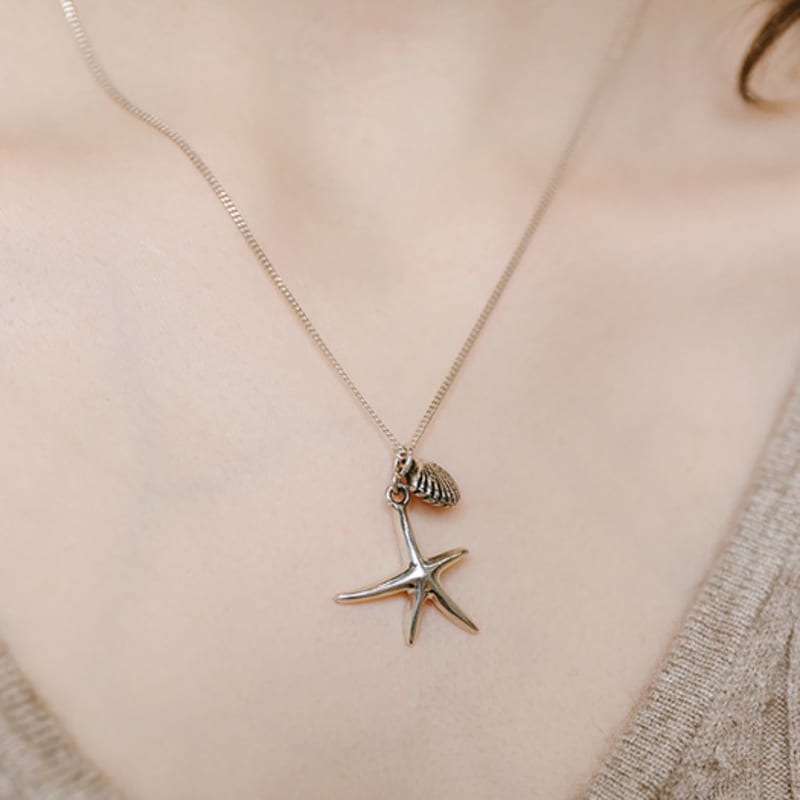 Sea of Love Necklace (925 Silver) Free
Sea of Love Necklace (925 Silver) Free