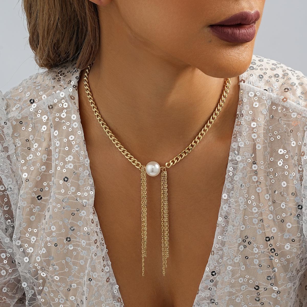European and American fashion jewelry, asymmetrical long fringed pendant, simple and versatile imitation pearl necklace for women золотий
European and American fashion jewelry, asymmetrical long fringed pendant, simple and versatile imitation pearl necklace for women золотий