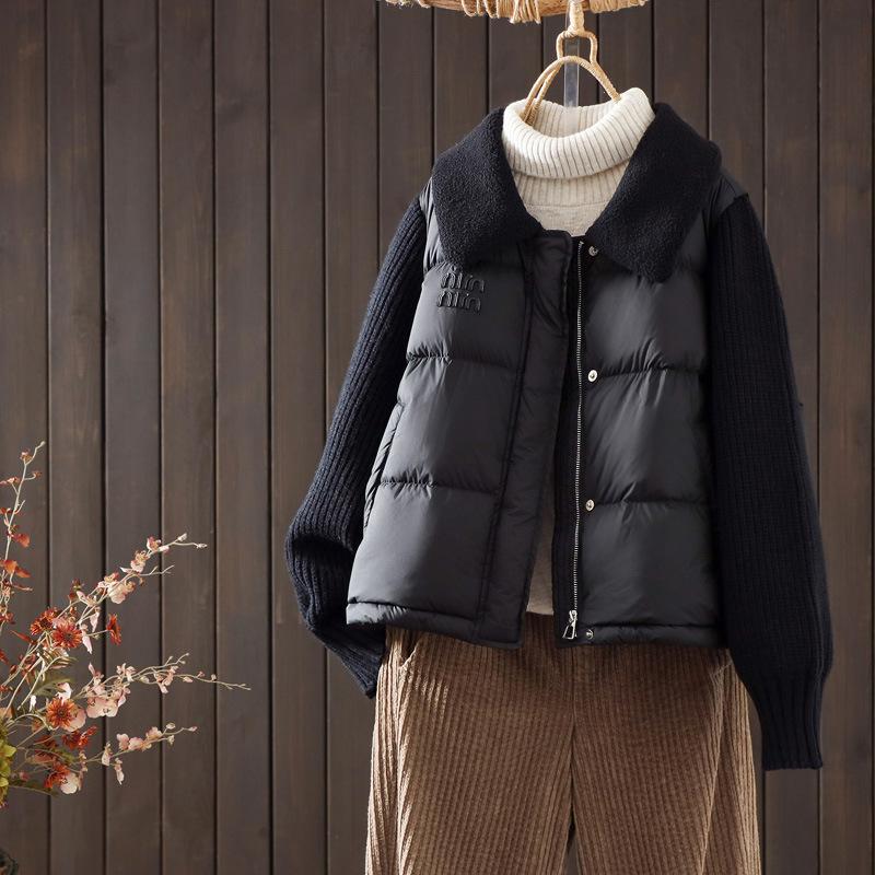 FASHION Winter 2024 New Lamb Fur Lapel Down Women s Sweater Sleeve Splicing 90 White Duck Down Warm Women s Clothes S чорний
FASHION Winter 2024 New Lamb Fur Lapel Down Women s Sweater Sleeve Splicing 90 White Duck Down Warm Women s Clothes S чорний