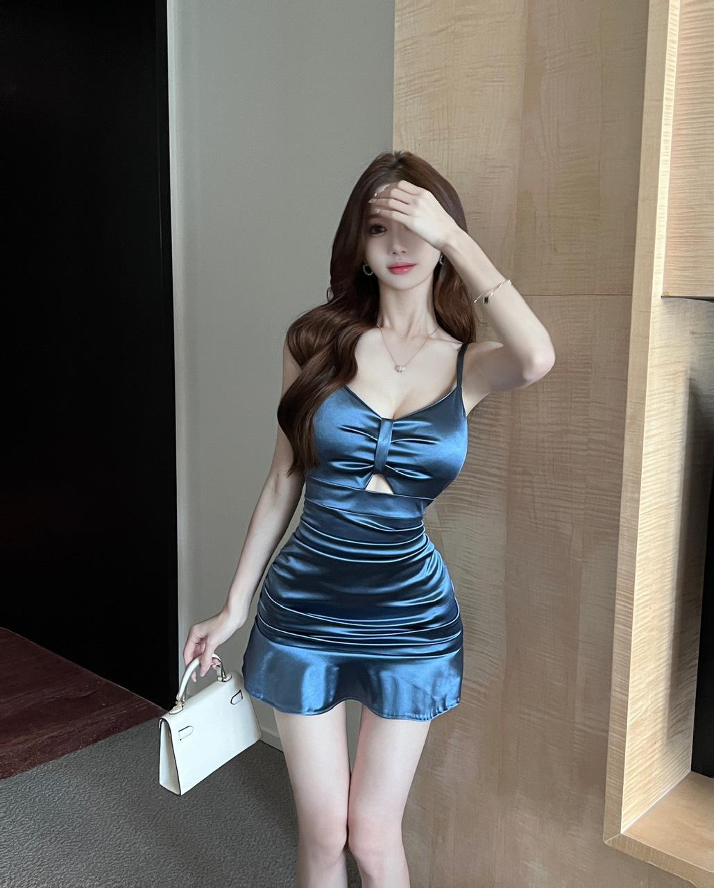 Pure desire hot girl sexy V-neck low-cut ruffle edge satin hollow suspender short hip-wrapped bottoming dress women XL синій
Pure desire hot girl sexy V-neck low-cut ruffle edge satin hollow suspender short hip-wrapped bottoming dress women XL синій