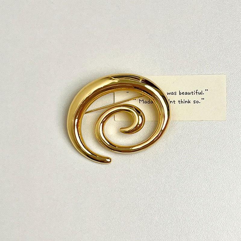 Vintage Gold-plated Irregular Metal Smooth Spiral Vortex Broochs for Women Men Suit Corsage Pins Party Jewelry Accessory Gifts
Vintage Gold-plated Irregular Metal Smooth Spiral Vortex Broochs for Women Men Suit Corsage Pins Party Jewelry Accessory Gifts