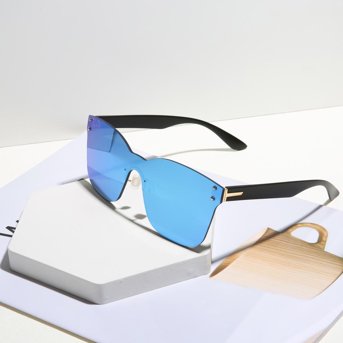 European and American retro fashion Y2K sunglasses for summer sun shading, sun protection, UV protection, lightweight sunglasses
European and American retro fashion Y2K sunglasses for summer sun shading, sun protection, UV protection, lightweight sunglasses