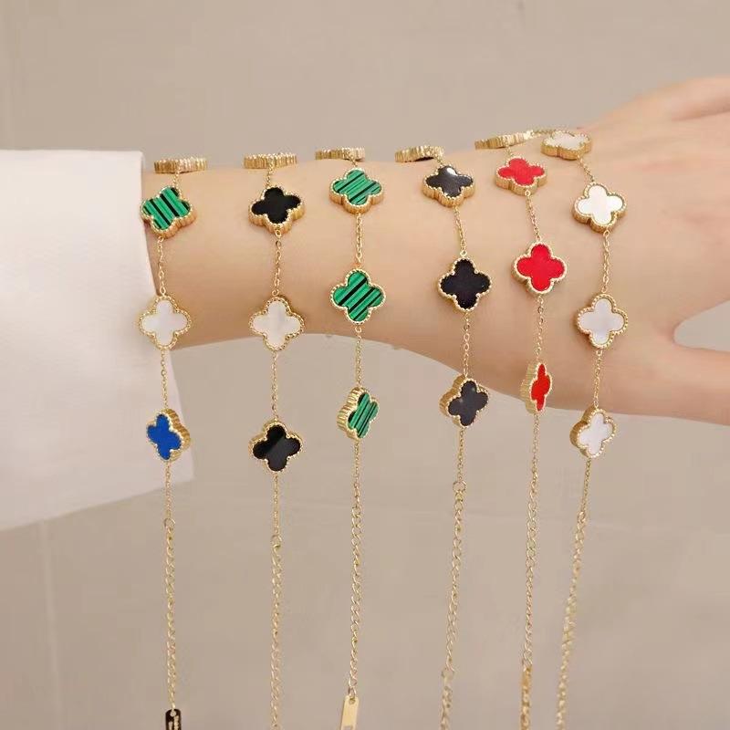 Titanium Steel Does Not Lose Color Four-leaf Clover Bracelet Five Flowers Bracelet Female Ins202 New Net Red Jewelry чорний
Titanium Steel Does Not Lose Color Four-leaf Clover Bracelet Five Flowers Bracelet Female Ins202 New Net Red Jewelry чорний