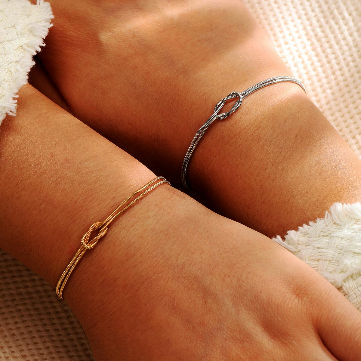 2pcs/set Vintage Stainless Steel Punk Bracelet for Men Women Minimalist Hip Hop Woven Twist Texture Bracelet Party Jewelry Gift
2pcs/set Vintage Stainless Steel Punk Bracelet for Men Women Minimalist Hip Hop Woven Twist Texture Bracelet Party Jewelry Gift