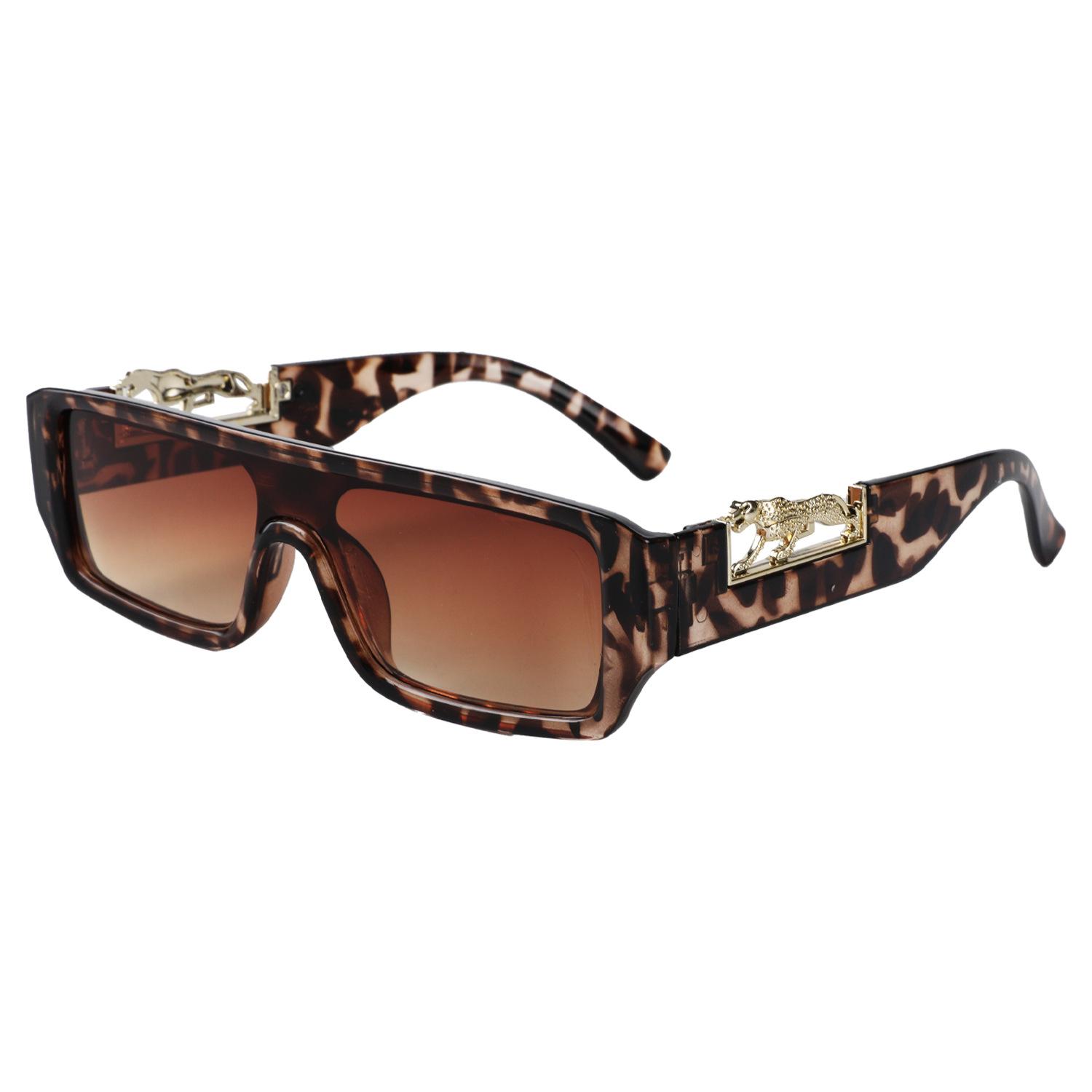 New Small Frame Sunglasses Metal Leopard Head Square Frame Sunglasses Women S Fashion One-Piece Mirror Men S Glasses
New Small Frame Sunglasses Metal Leopard Head Square Frame Sunglasses Women S Fashion One-Piece Mirror Men S Glasses