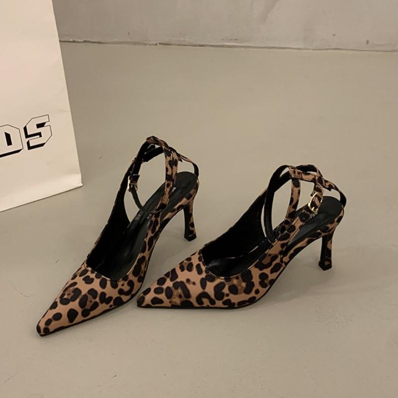 Luxury Summer Women Sandals Fashion Pointed Toe Singbacks Shoes Ladies Elegant Leopard Print High Heel Stripper Sandalias 43 леопардовий
Luxury Summer Women Sandals Fashion Pointed Toe Singbacks Shoes Ladies Elegant Leopard Print High Heel Stripper Sandalias 43 леопардовий