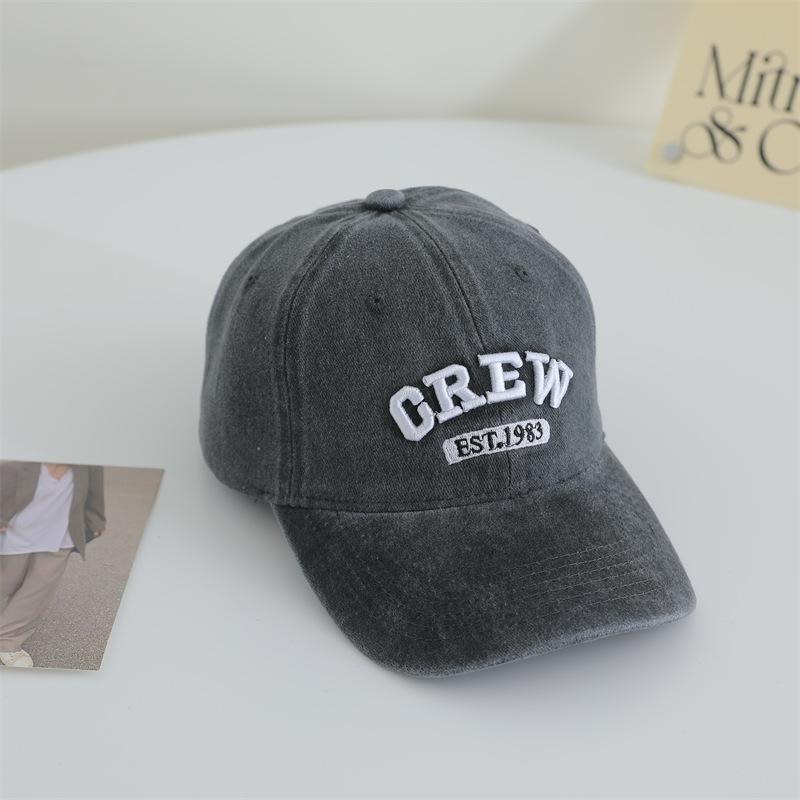 Old Washed Soft Top Baseball Hat for Women s Letter Embroidery New Versatile Baseball Hat for Women s Sun Protection and Sun Protection adjustable
Old Washed Soft Top Baseball Hat for Women s Letter Embroidery New Versatile Baseball Hat for Women s Sun Protection and Sun Protection adjustable