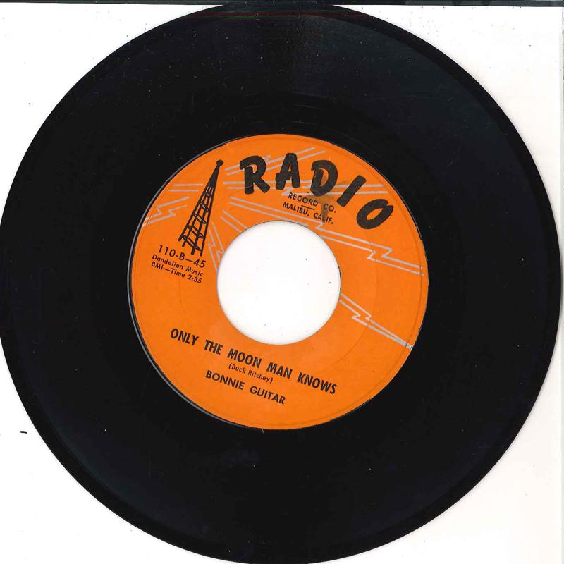 7inch Record BONNIE GUITAR - Shanty Boat / Only The Moon Man Kno 110 RADIO 1958 Russia Pop Used
7inch Record BONNIE GUITAR - Shanty Boat / Only The Moon Man Kno 110 RADIO 1958 Russia Pop Used