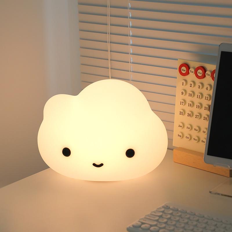 Светлая Роскошь, Современное Креативность, Простота, Спальня, Гостиная, Бытовая Зарядка, Украшение Облаками, Ночной Свет 
Светлая Роскошь, Современное Креативность, Простота, Спальня, Гостиная, Бытовая Зарядка, Украшение Облаками, Ночной Свет