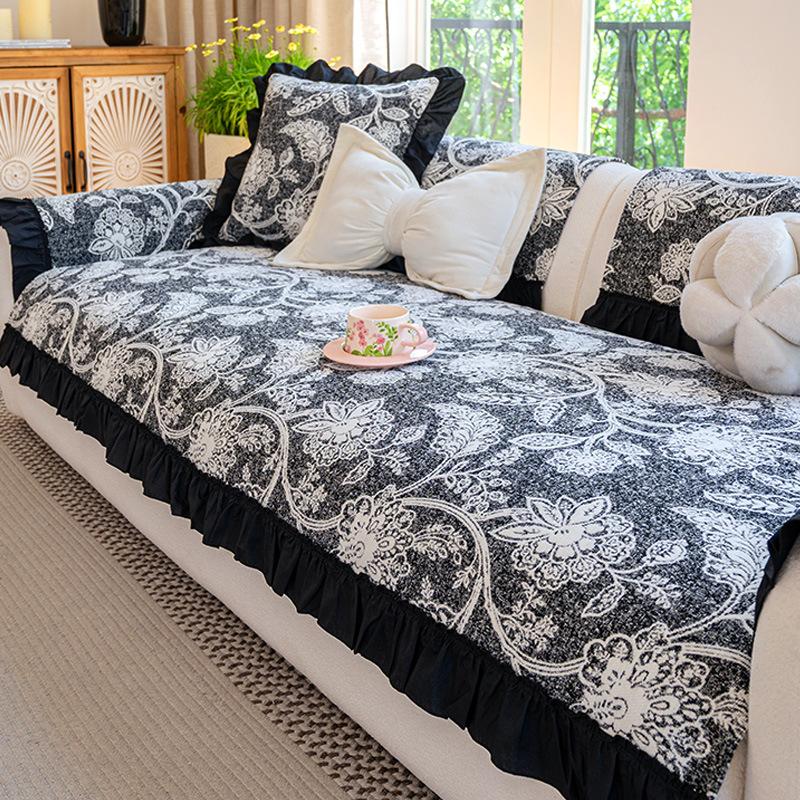 French sofa cushion non-slip four-season 2025 new light luxury high-end chenille universal sofa cover 70*70cm
French sofa cushion non-slip four-season 2025 new light luxury high-end chenille universal sofa cover 70*70cm
