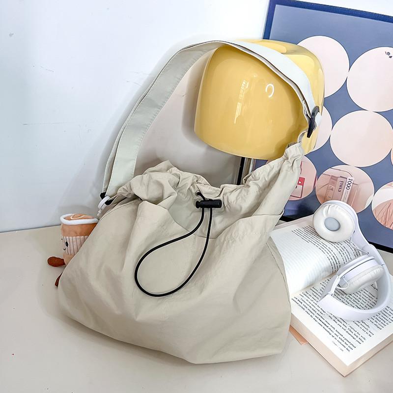 Stylish Large Capacity Korean Parent-child Shoulder Bag For Boys And Girls Casual Canvas OffWhite
Stylish Large Capacity Korean Parent-child Shoulder Bag For Boys And Girls Casual Canvas OffWhite