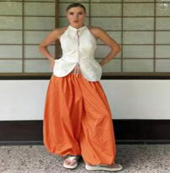 Euro-American Style Wide-Leg Lantern Pants - Spring/Summer Lazy Streetwear Medium
Euro-American Style Wide-Leg Lantern Pants - Spring/Summer Lazy Streetwear Medium