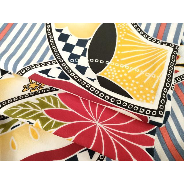 Heiwaya Kimono - Small long-sleeved kimono, two shaku sleeves, ground paper flower pattern, washable kimono AABG6948ck
Heiwaya Kimono - Small long-sleeved kimono, two shaku sleeves, ground paper flower pattern, washable kimono AABG6948ck