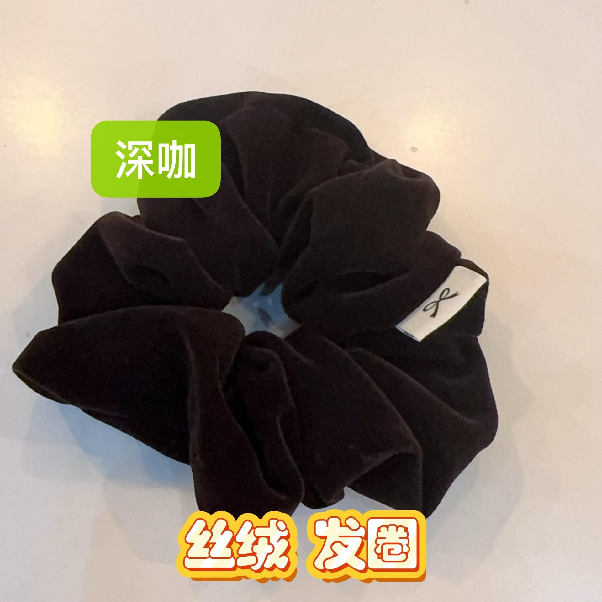 Girls Korean Autumn Winter New Bow Scrunchy Velvet Hair Tie for Women French Style Elegant Hair Accessories INS Casual Hair Band
Girls Korean Autumn Winter New Bow Scrunchy Velvet Hair Tie for Women French Style Elegant Hair Accessories INS Casual Hair Band