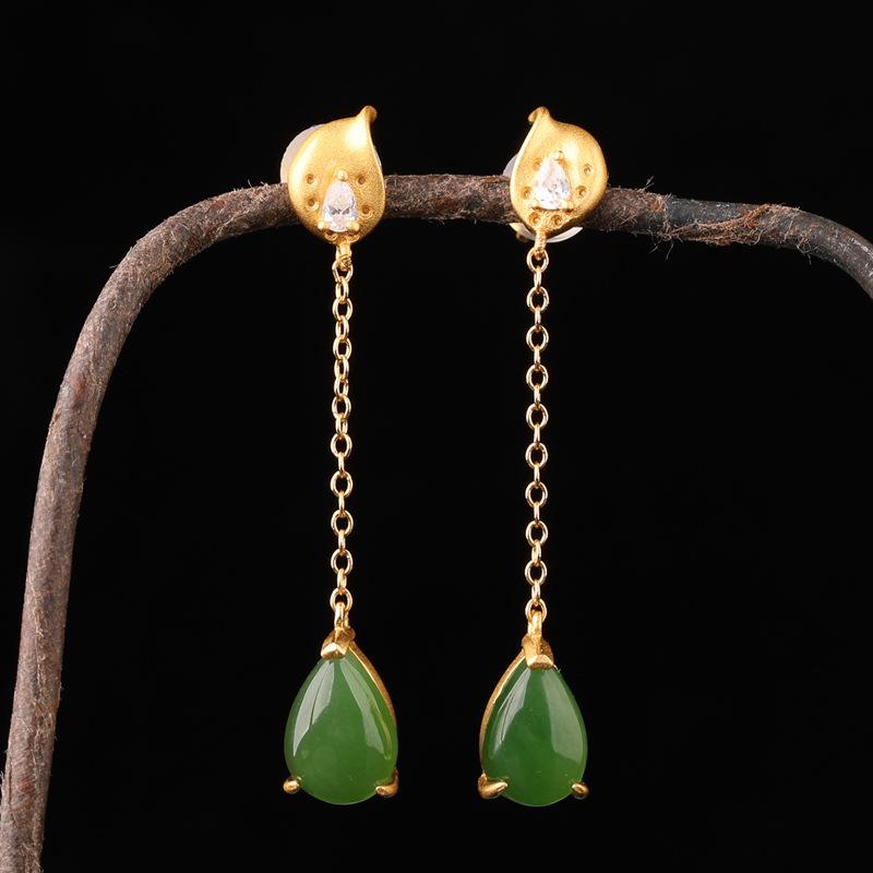 New Ancient Chinese Style Gilt Jade Teardrop Earrings in 925 Sterling Silver with Hetian Jade and Jasper, Certified 925 Silver Gilt
New Ancient Chinese Style Gilt Jade Teardrop Earrings in 925 Sterling Silver with Hetian Jade and Jasper, Certified 925 Silver Gilt