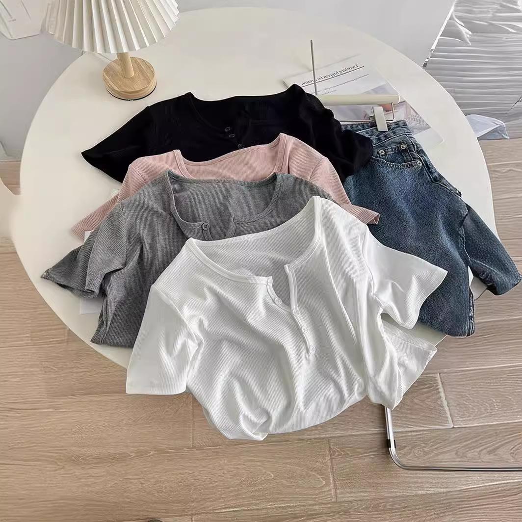 Women s Slim Fit Ribbed Cotton V-Neck Short Sleeve T-Shirt - Versatile Summer Top Medium сірий колір
Women s Slim Fit Ribbed Cotton V-Neck Short Sleeve T-Shirt - Versatile Summer Top Medium сірий колір