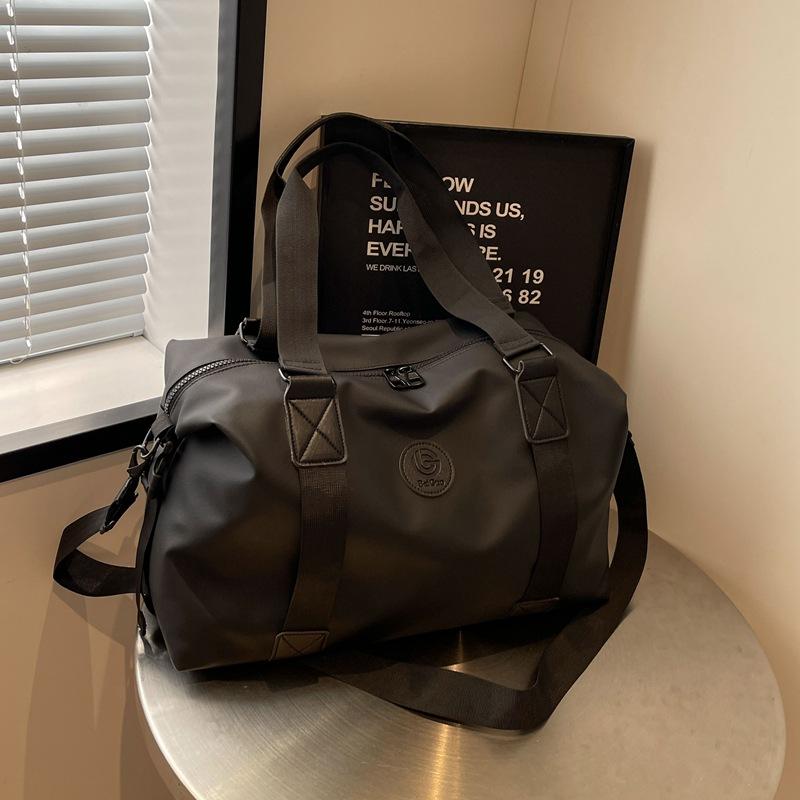 Портативная дорожная сумка для женских путешествий, спортивная сумка кроссбоди большой вместимости для фитнеса в корейском стиле, дорожная сумка чёрный
Портативная дорожная сумка для женских путешествий, спортивная сумка кроссбоди большой вместимости для фитнеса в корейском стиле, дорожная сумка чёрный