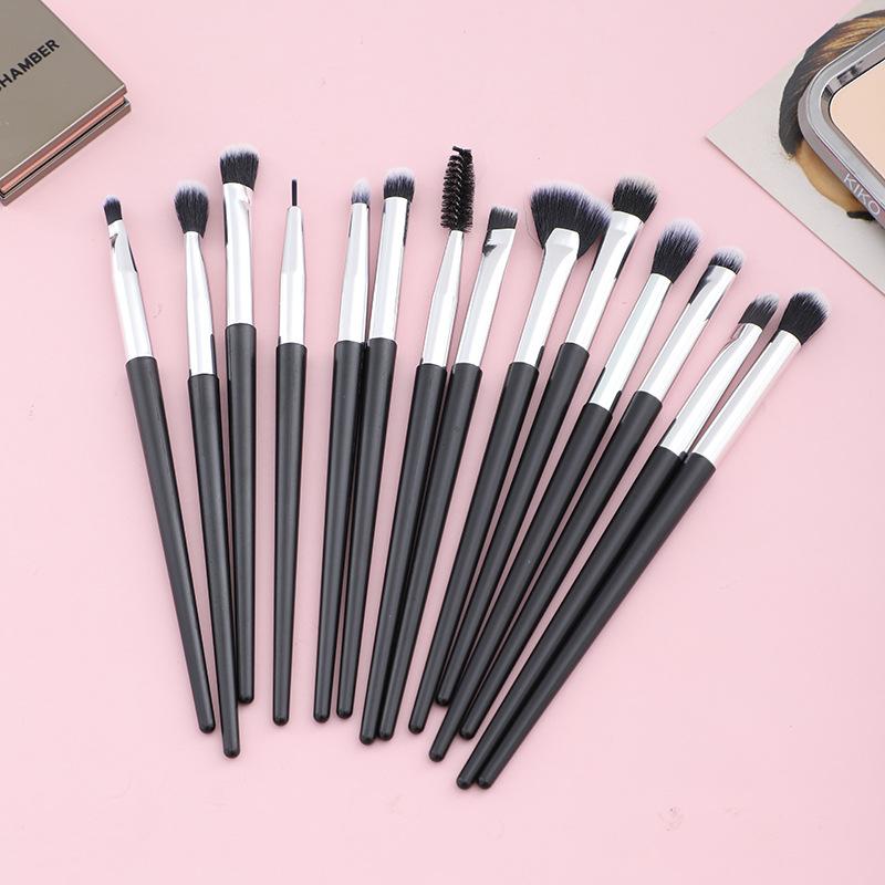 Набор кистей для теней для век, тени для век, тени для носа, подводка для глаз, косметическая кисть, кисть для бровей 
Набор кистей для теней для век, тени для век, тени для носа, подводка для глаз, косметическая кисть, кисть для бровей