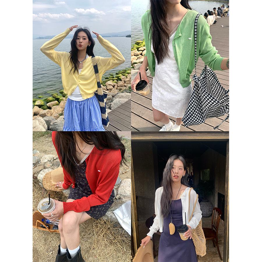 Huang Zheng 6-Color Elegant Round Neck Long Sleeve Knitted Cardigan, Summer 2025 Collection, Simple & Versatile. One Size
Huang Zheng 6-Color Elegant Round Neck Long Sleeve Knitted Cardigan, Summer 2025 Collection, Simple & Versatile. One Size