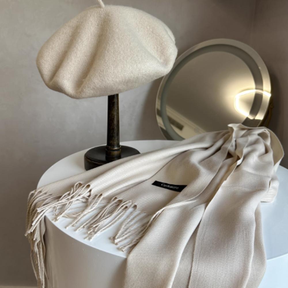 2026Wool French red beret stylish and fashionablewomen swool bud hat Korean retro red scarf New Year hat painter shatbéret femme M56-58
2026Wool French red beret stylish and fashionablewomen swool bud hat Korean retro red scarf New Year hat painter shatbéret femme M56-58