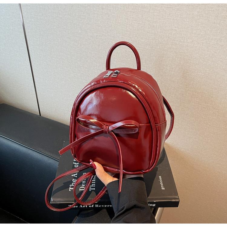2025 summer new Korean version bow mini backpack niche design retro premium texture handbag бордовий
2025 summer new Korean version bow mini backpack niche design retro premium texture handbag бордовий