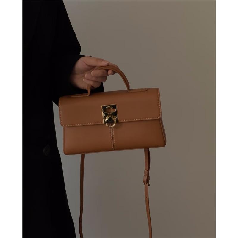 Briefcase 24 Premium Sense Cowhide Commuter Portable Messenger Girl
Briefcase 24 Premium Sense Cowhide Commuter Portable Messenger Girl