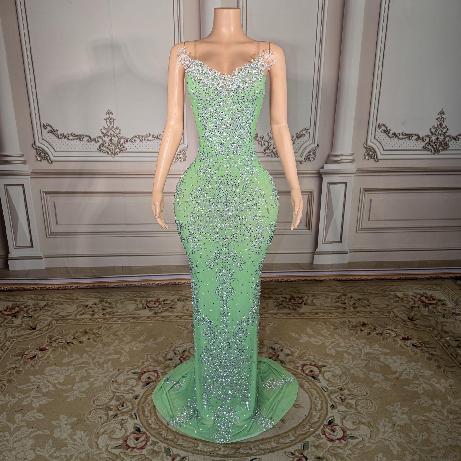 Star Performance Sheer Mesh Rhinestone Bodycon Long Dress with Open Back and Long Sleeves Small зелёный
Star Performance Sheer Mesh Rhinestone Bodycon Long Dress with Open Back and Long Sleeves Small зелёный
