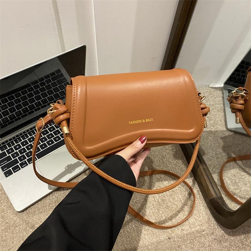 Fashionable Pu Crossbody Bag For Women With Trendy Street Style Available In Black White Green Khaki Brown коричневий
Fashionable Pu Crossbody Bag For Women With Trendy Street Style Available In Black White Green Khaki Brown коричневий