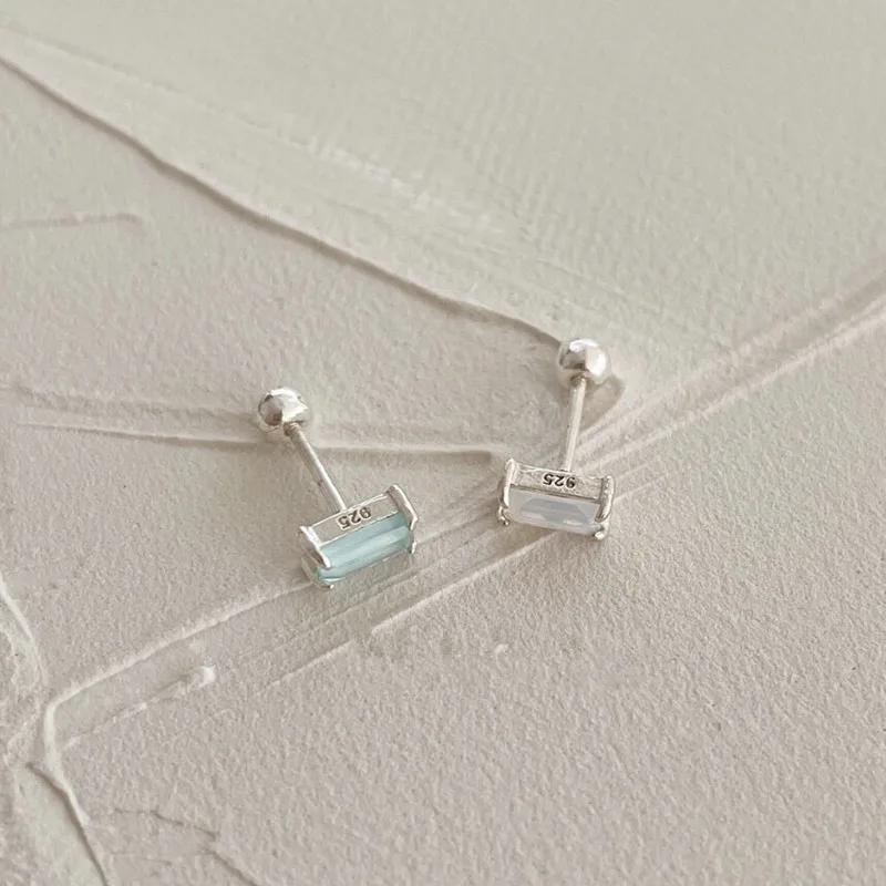 Серьги-гвоздики из стерлингового серебра 925 пробы с геометрическим квадратом для женщин, с индивидуальной винтовой пряжкой, мини-серьги для свадьбы, ювелирные изделия для вечеринок, подарки
Серьги-гвоздики из стерлингового серебра 925 пробы с геометрическим квадратом для женщин, с индивидуальной винтовой пряжкой, мини-серьги для свадьбы, ювелирные изделия для вечеринок, подарки