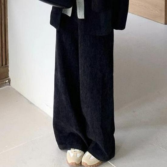Korean High-End Denim Patchwork Blazer & Wide-Leg Pants Suit - Women s Spring/Autumn Two-Piece Set S 47-52kg
Korean High-End Denim Patchwork Blazer & Wide-Leg Pants Suit - Women s Spring/Autumn Two-Piece Set S 47-52kg