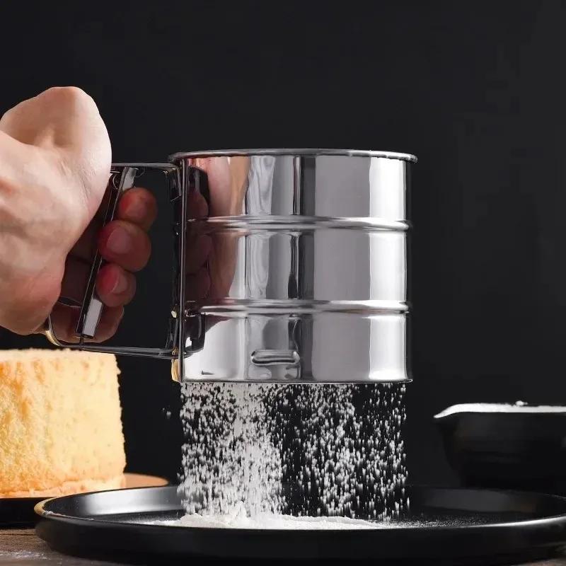 new Pastry Baking Tools Powder Flour Mesh Sifter Cup Baking Icing Sugar Shaker Stainless Steel Sieve Cup Bakeware Kitchen Gadgetsstainless H6230
new Pastry Baking Tools Powder Flour Mesh Sifter Cup Baking Icing Sugar Shaker Stainless Steel Sieve Cup Bakeware Kitchen Gadgetsstainless H6230