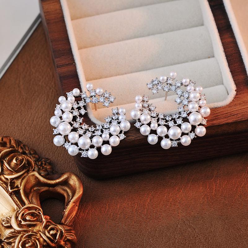 Elegant S925 Silver Circle Bead Zircon Stud Earrings - Versatile, High-End Design Silver Circle Earrings
Elegant S925 Silver Circle Bead Zircon Stud Earrings - Versatile, High-End Design Silver Circle Earrings