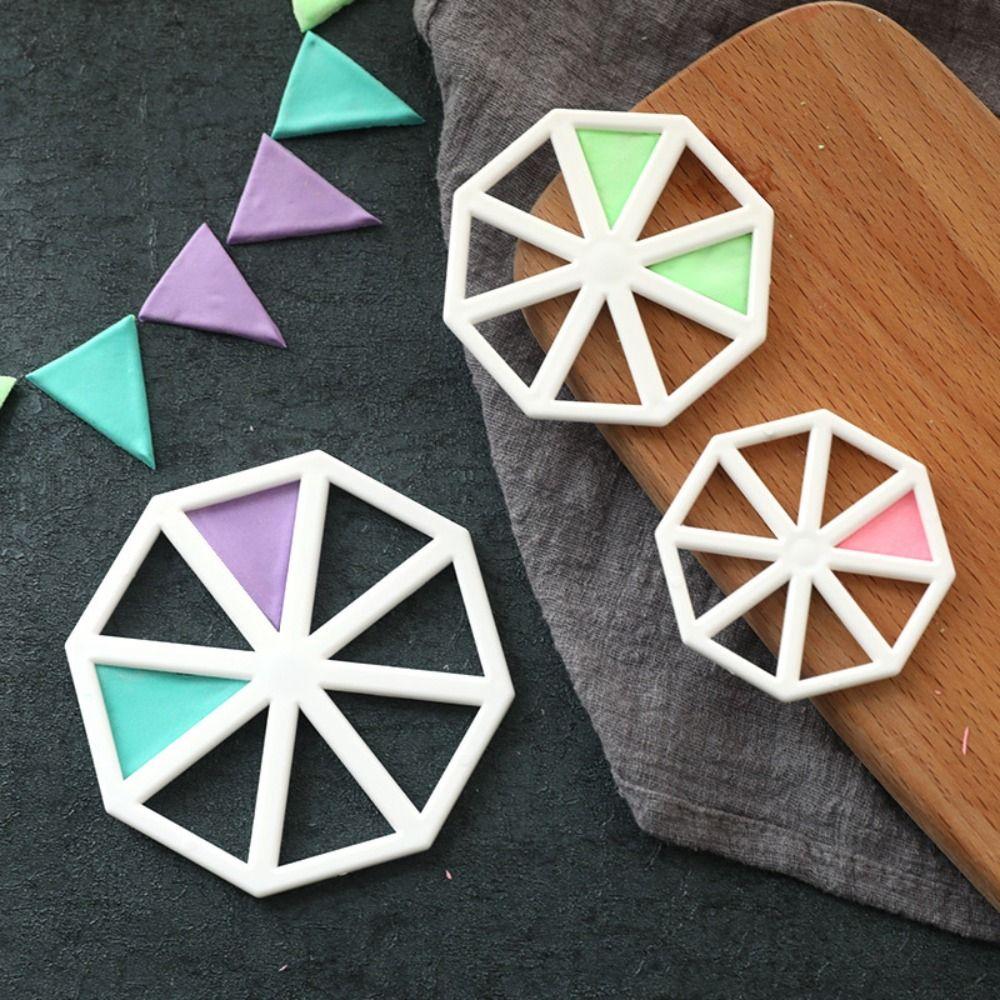 3Pcs Kitchen Accessories Triangle Flag Cookie Cutter Multi Size Triangle Flag Cake Mold Baking
3Pcs Kitchen Accessories Triangle Flag Cookie Cutter Multi Size Triangle Flag Cake Mold Baking