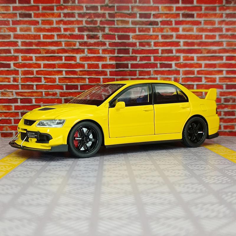 Игрушечная модель автомобиля из сплава Mitsubishi Racing с инерционным механизмом, рулевым управлением, звуковыми и световыми эффектами серебряный
Игрушечная модель автомобиля из сплава Mitsubishi Racing с инерционным механизмом, рулевым управлением, звуковыми и световыми эффектами серебряный